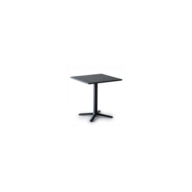 Mesa Arket 70x70 cm para usos exterior e interior