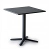 Mesa Arket 70x70 cm para usos exterior e interior